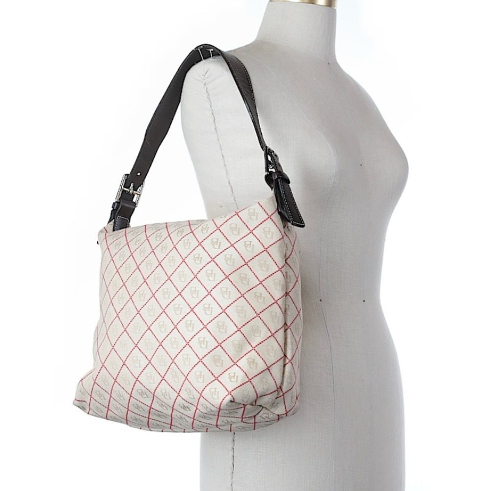 Vintage Authentic Dooney & Bourke signature purse